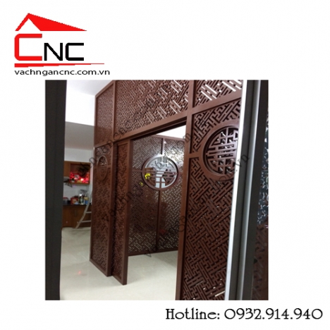 Vách cnc bằng gỗ ngăn giữa phòng khách và bàn thờ