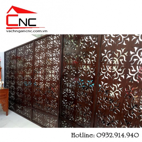 Vách cnc bằng gỗ ngăn giữa phòng khách và bàn thờ