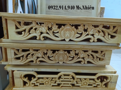 Cách chọn mẫu bàn thờ, trang thờ hoa sen treo tường đẹp
