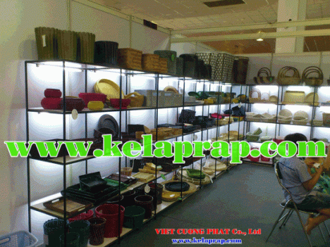 Kê trưng bày gốm sứ ,mây tre lá,kệ hội chợ tháo ráp Việt Cường Phát