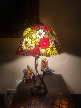 Đèn Bàn Tiffany Họa Tiết Hoa Bướm