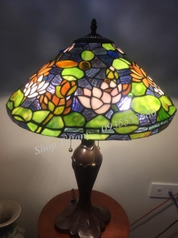Đèn Bàn Tiffany Họa Tiết Hoa Sen