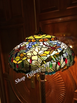 Đèn Sàn Tiffany Họa Tiết Hoa Sen Chuồn