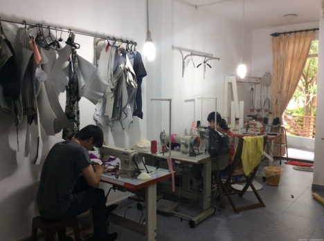 Xưởng may gia công quần áo thời trang nam nữ AnHoaStore.com