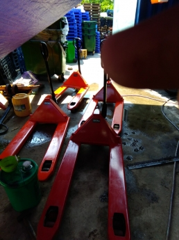 Xe nâng tay, xe nâng hàng, xe nâng pallet  tại MiềnTrung
