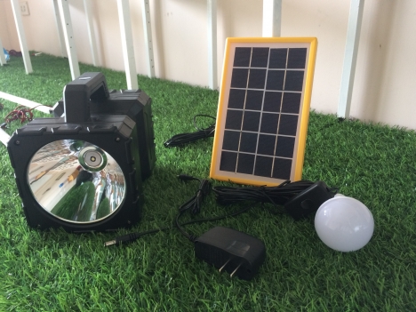 ĐÈN PHA/LED 2 ĐẦU NĂNG LƯỢNG MẶT TRỜI