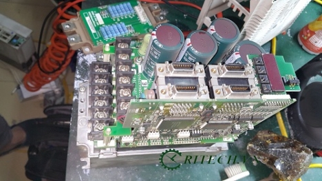 Sửa servo mitsubishi MR-J2S-350A lỗi AL.32: Overcurrent và AL.32: Overcurrent chuyên nghiệp