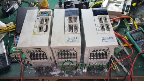 Sửa servo mitsubishi MR-J2S-350A lỗi AL.32: Overcurrent và AL.32: Overcurrent chuyên nghiệp