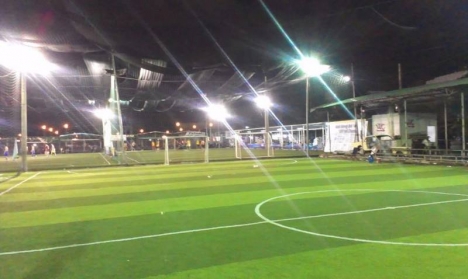 ĐÈN NĂNG LƯỢNG MẶT TRỜI 200W POLY