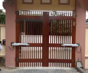 Cổng tự động - Mô tơ tay đòn Serra 320 - Chính hãng Italy
