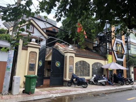 Cho thuê nhà MT 15 Nguyễn Thị Diệu, P6Q3, DT 11mx36m, trệt, 3 lầu, giá 200tr