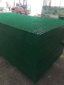 Tấm sàn frp grating, sàn lót trên máy móc vận hành kháng hóa chất