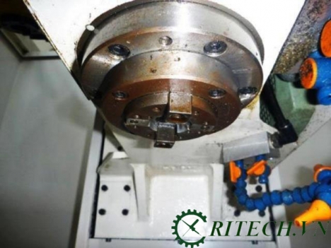 Sửa máy khoan CNC Toyosk TVT-301S đời 2000 hệ điều khiển Fanuc- 21i-MA