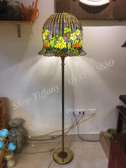 Đèn Sàn Tiffany Hoa Sen Rủ Châu Âu