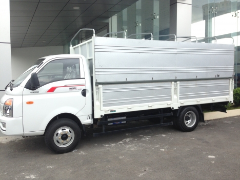 Xe Tải 2,5T Thùng 4m2 Động Cơ Isuzu Nhập Khẩu