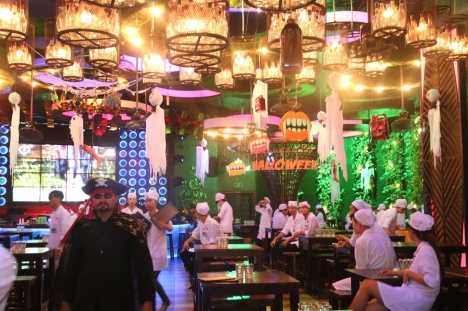 Tổ chức sự kiện haloween