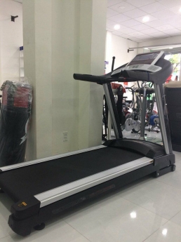 Máy chạy bộ cao cấp TechFitness TF-580
