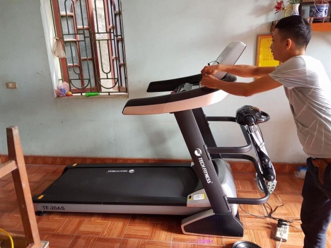 Máy chạy bộ điện Tech Fitness TF-20AS đa năng