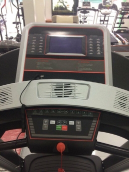 Máy chạy bộ cao cấp TechFitness TF-580