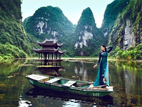 Tour HaNoi-SaPa-NinhBinh-HaLong 5N4Đ trọn gói chỉ 8.299.000
