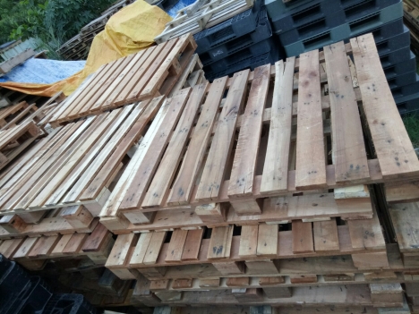 cung cấp các loại pallet nhựa hàng mới, hàng cũ tại đà nẵng 0901166292
