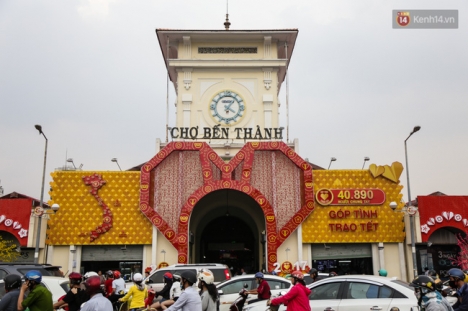 CHO THUÊ LẦU 1 CỦA NHÀ MẶT TIỀN NGAY CHỢ BẾN THÀNH Q1