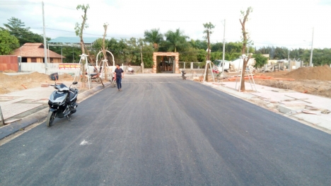 Bán đất mặt tiền QL51, gần sân bay, cách ngã 3 nhơn trạch 500m