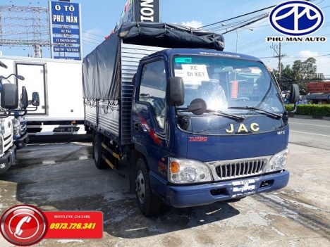 Xe tải nhẹ JAC 2t4 thùng dài 3m7-Ga cơ .
