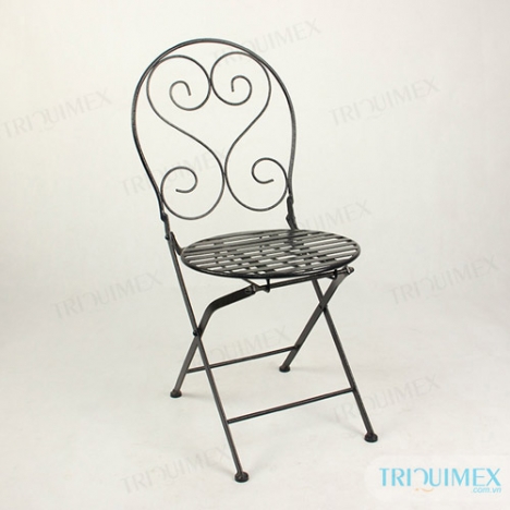 Ghế sắt mỹ nghệ hoa văn trái tim lãng mạn tại Tp. HCM