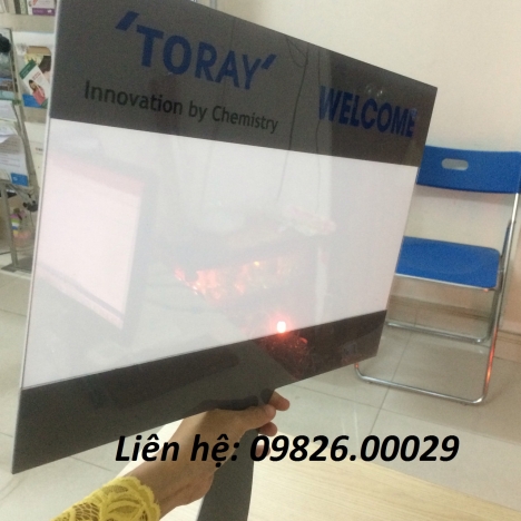 Mẫu những loại biển đón cầm tay giá chỉ 350.000