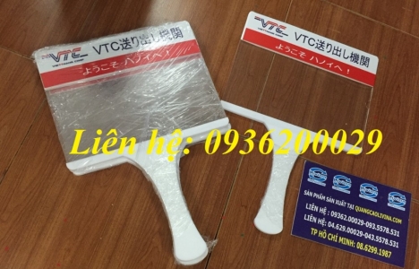 Mẫu những loại biển đón cầm tay giá chỉ 350.000