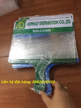 Mẫu những loại biển đón cầm tay giá chỉ 350.000