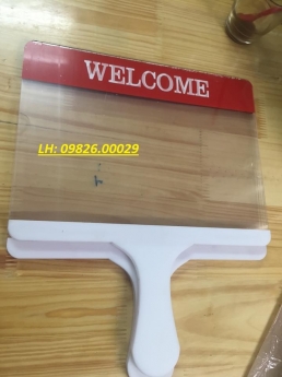 Mẫu những loại biển đón cầm tay giá chỉ 350.000