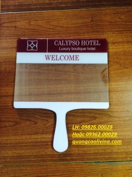 Mẫu những loại biển đón cầm tay giá chỉ 350.000