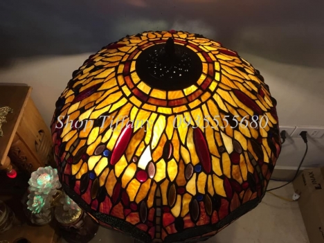 Đèn Bàn Tiffany Hổ Phách CHâu Âu