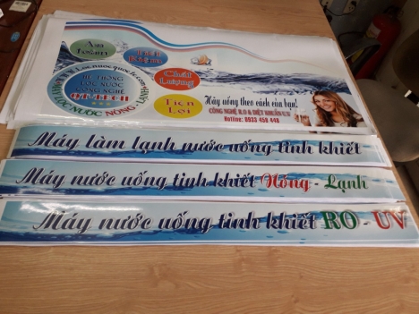 In logo/nhãn tên trên chất liệu vải keo/ decal/bạt hiflex/inox đổ keo