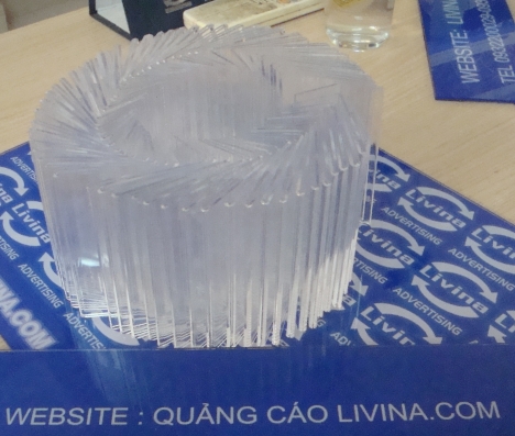 Kệ giá tiền mica- Kệ để tên sản phẩm tiện lợi