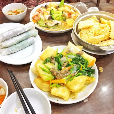 Phở cuốn 31 Ngũ Xã địa điểm ăn ngon Hà Nội