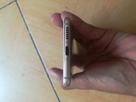 hàng độc huawei nova gold rất đẹp ram 4G/64G bán hay giao lưu