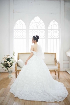 May váy cưới giá siêu rẻ và đẹp chị em uii (0987655248)