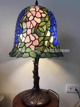 Đèn Bàn Tiffany Họa Tiết Hoa Đậu Tía