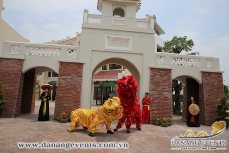 Tổ Chức Lễ Khánh Thành