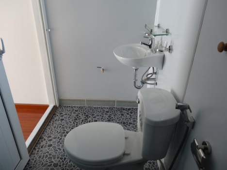 bán container toilet ,bán và cho thuê container văn phòng có toilet