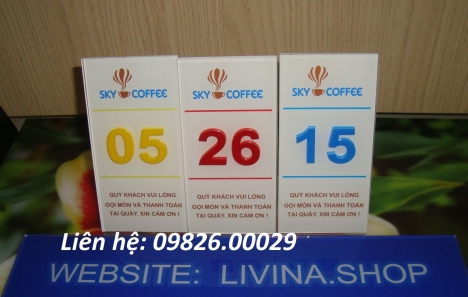 Mẫu biển số bàn sang trọng, lịch sự để bàn