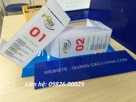 Mẫu biển số bàn sang trọng, lịch sự để bàn