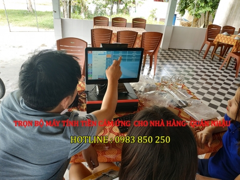 Lắp máy tính tiền cảm ứng cho Nhà Hàng