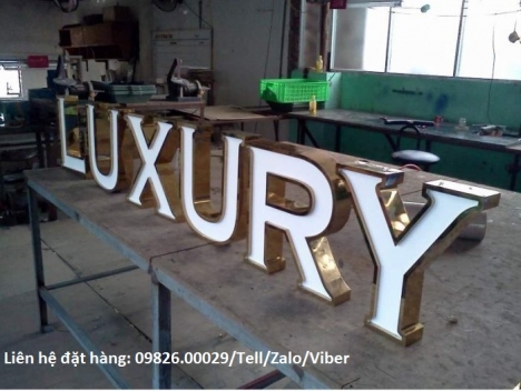 Nhận cắt chữ Mica giá rẻ theo yêu cầu