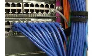 Nhân viên sửa máy tính tại nhà, Hà nội