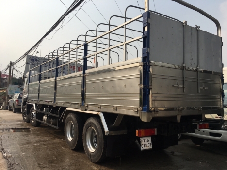 Xe tải Dongfeng Hoàng Huy 4 Chân 17t9.