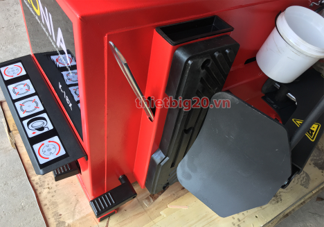 Phân phối máy tháo vỏ xe loại nào tốt